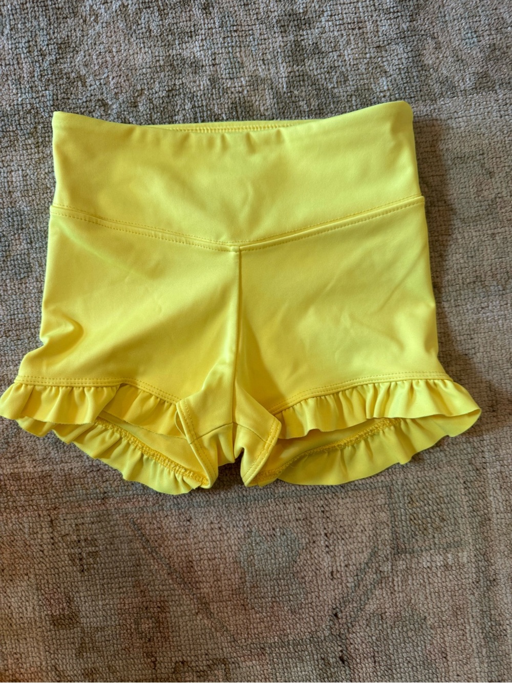 Tiger Friday Filly Booty shorts yellow
 child XL
